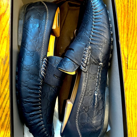 Gucci monogram moccasins navy blue.Exclusive